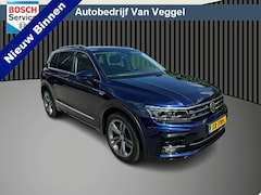 Volkswagen Tiguan - 1.4 TSI 4Motion R line virtual cockpit, trekhaak, pano