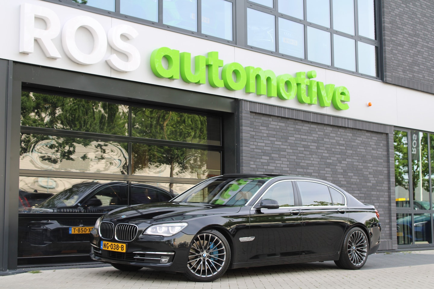 BMW 7-serie - 750Li xDrive High Executive | VOL! | PANO | MASSAGE | 4X STOELKOELING | SOFT-CLOSE | ACC | - AutoWereld.nl