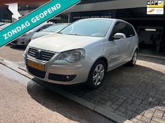 Volkswagen Polo - 1.2-12V Trendline | AIRCO | 12MND GARANTIE |CRUISE |LMV |