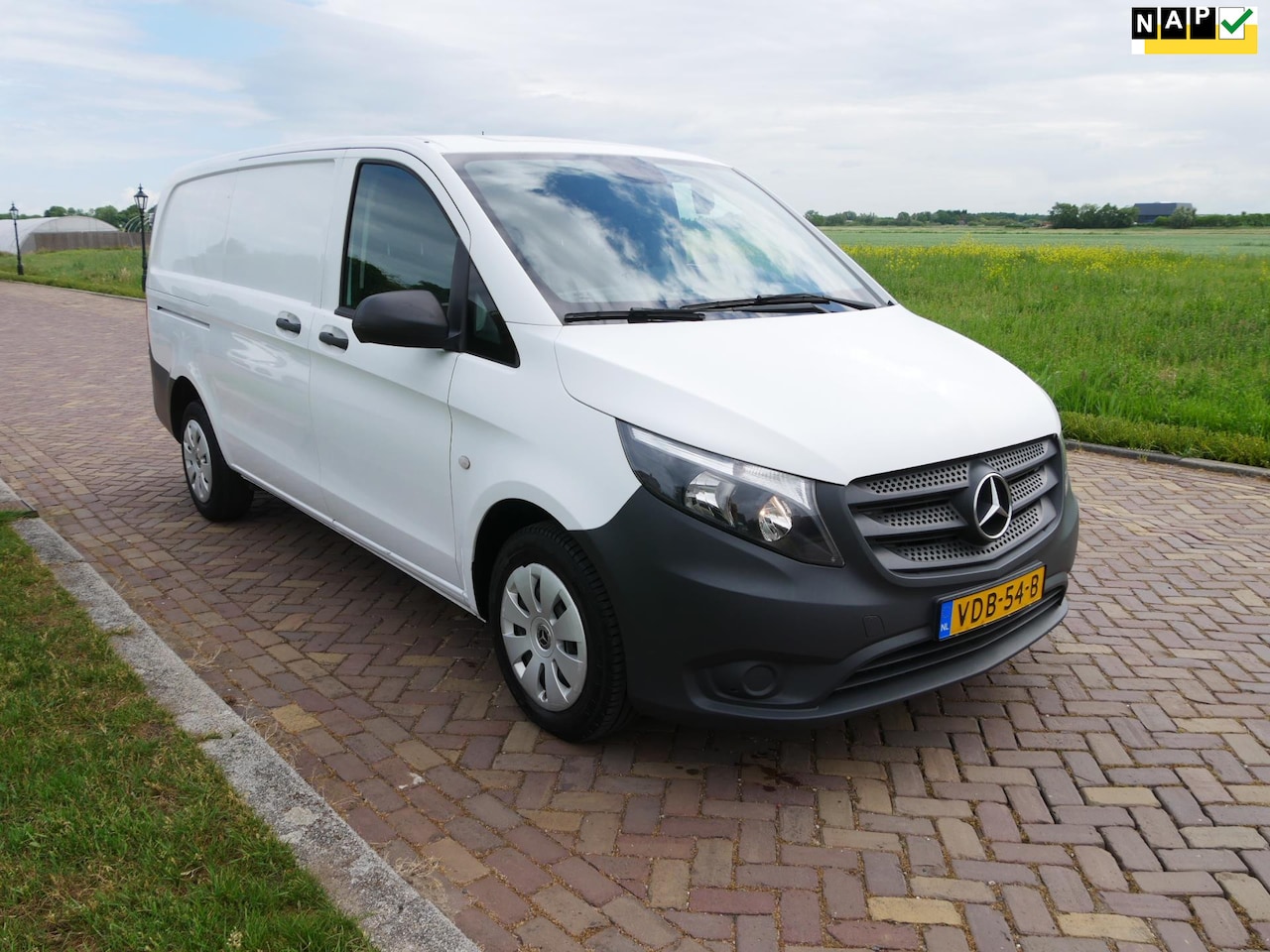 Mercedes-Benz Vito - 111 CDI Functional Lang AC 3-SEATS ** 10499 EX BTW ** 138.000KM !! - AutoWereld.nl