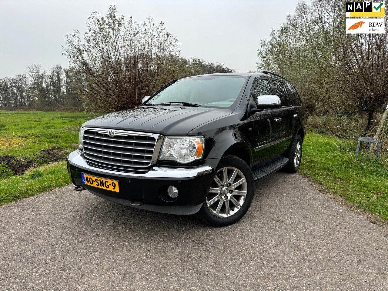 Chrysler Aspen - 5.7 Liter HEMI 4WD / Recent grote beurt / 7 Persoons / Trekhaak / Automaat / Leder / Camer - AutoWereld.nl