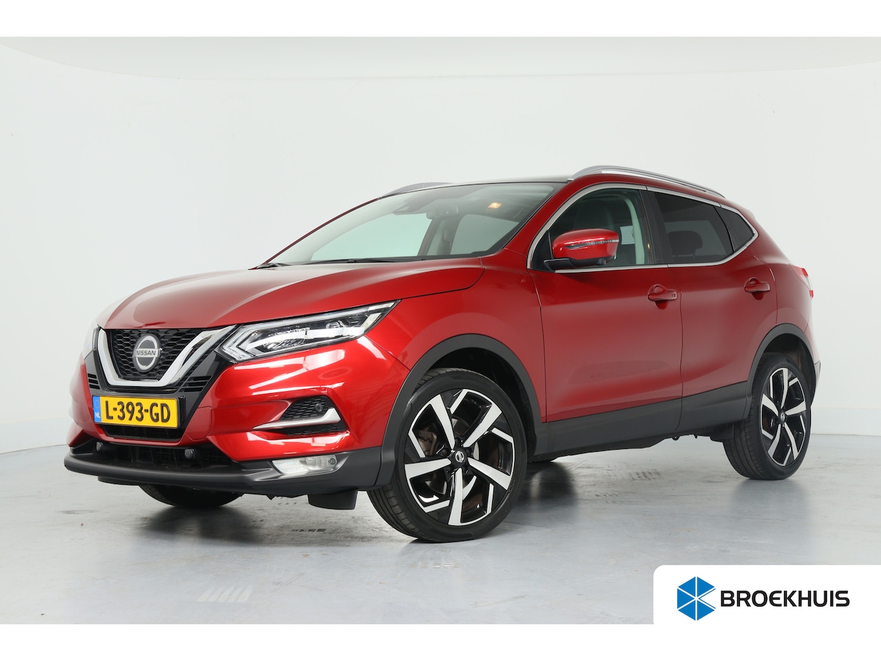 Nissan Qashqai - 1.3 DIG-T Premium Edition | 1ste Eigenaar | Pano dak | Navigatie | Leder interieur | Clima - AutoWereld.nl
