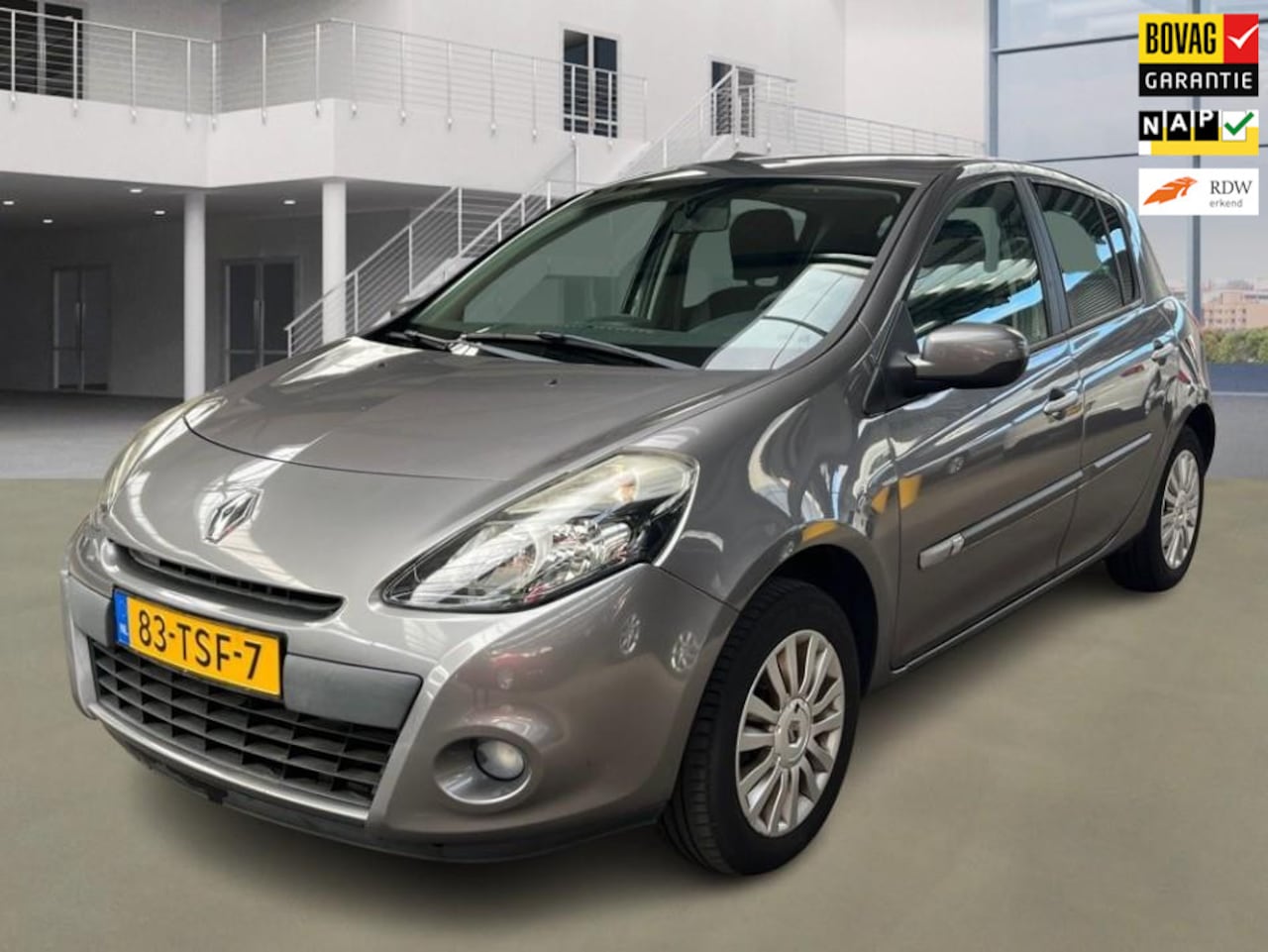 Renault Clio - 1.2 Authentique 1e Eigenaar 47.800 km +NAP NL-auto - AutoWereld.nl
