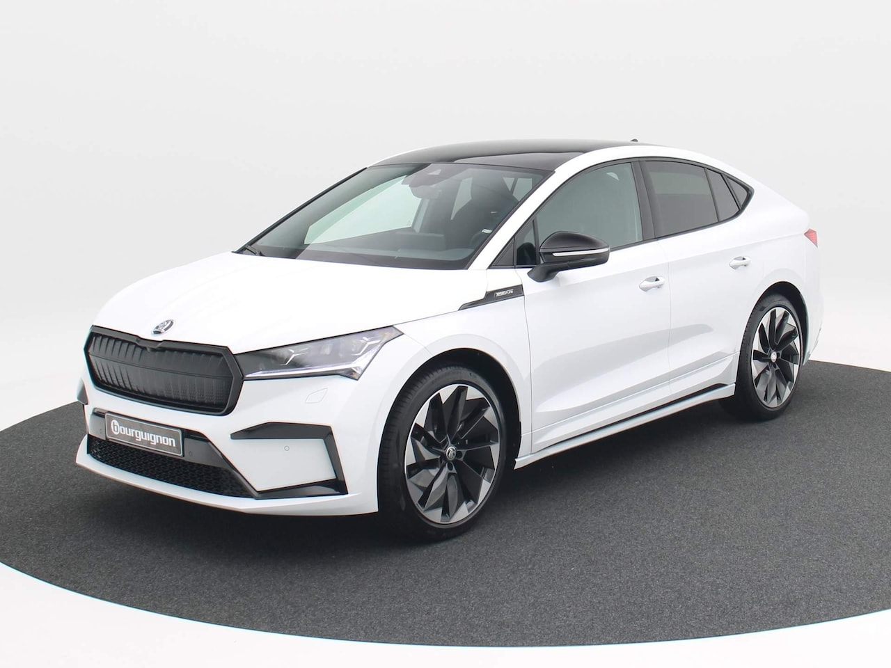 Skoda Enyaq Coupé iV - Sportline 60 | 180 PK | Panoramadak | Achteruitrijcamera | Adaptive cruise control | 21" v - AutoWereld.nl
