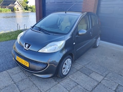 Peugeot 107 - 1.0-12V XS