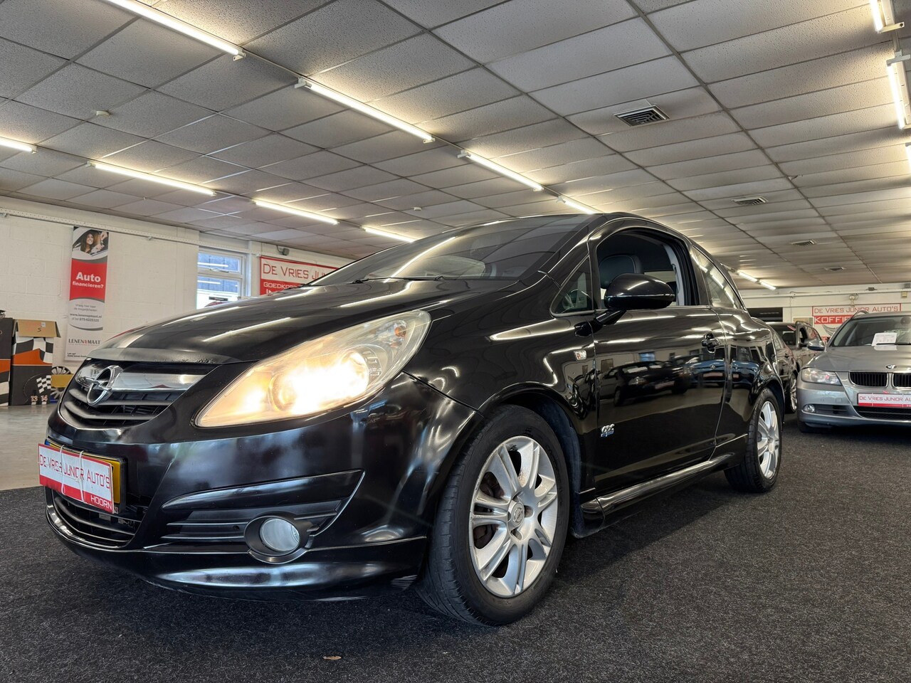Opel Corsa - 1.4-16V OPC Line. NWE APK, cruise control, parkeersensor, airco en meer! - AutoWereld.nl
