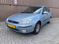 Ford Focus - 1.6-16V Futura 5drs. Leer Clima Navi