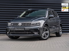 Volkswagen Tiguan - 2.0 TSI 4Motion R-Line / PANO / TREKHAAK / CAMERA / CARPLAY