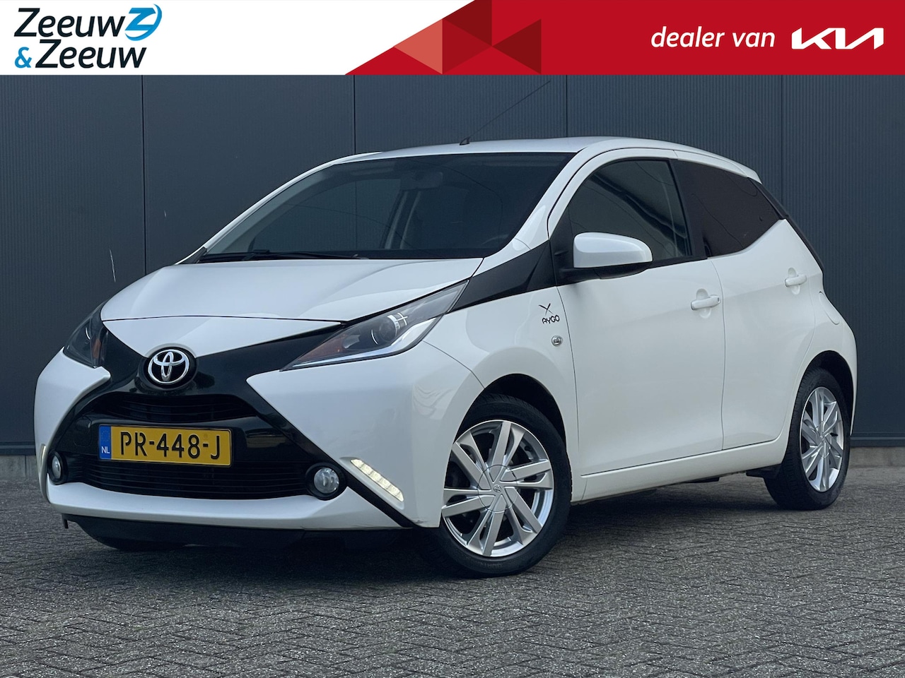 Toyota Aygo - 1.0 VVT-i x | Navi | Camera | Lichtmetalen velgen | Getinte Ramen | El. buitenspiegels | B - AutoWereld.nl