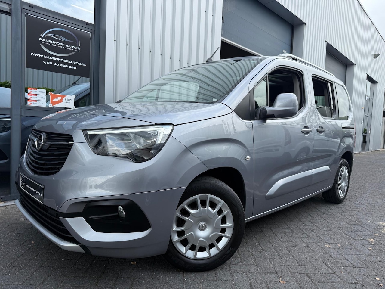 Opel Combo Tour - 1.2 Turbo L1H1 Edition 1.2 Turbo L1H1 Edition - AutoWereld.nl