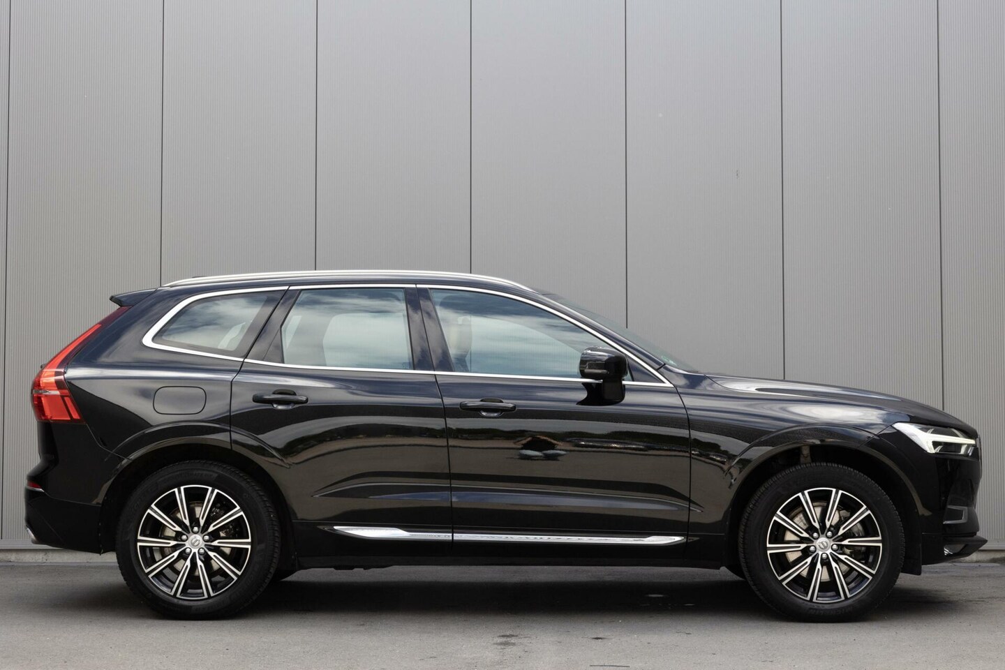 Volvo XC60 - 2.0 T5 Inscription Panorama|Leder| - AutoWereld.nl