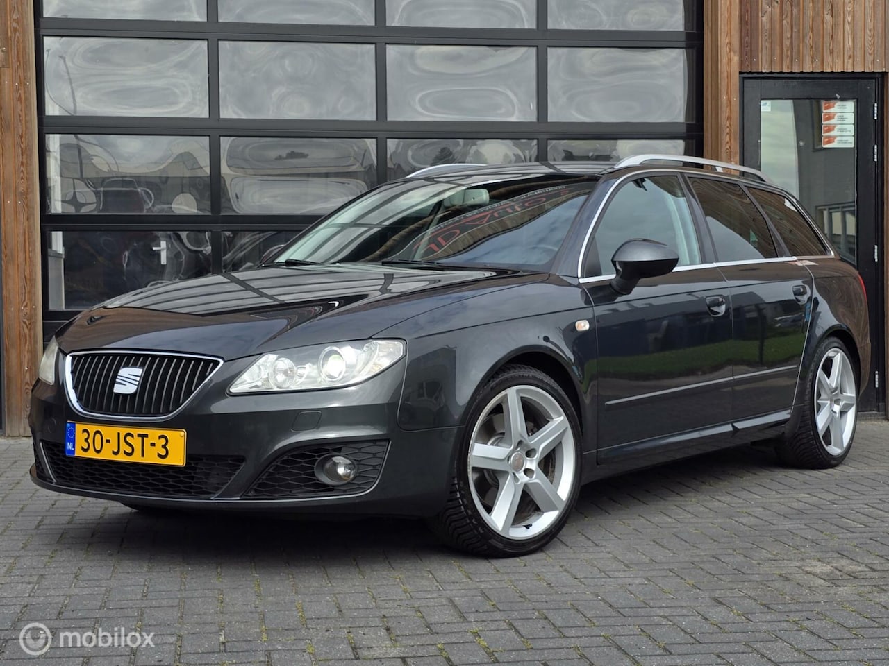 Seat Exeo ST - 1.8 TURBO SPORT LEER XENON CLIMA CRUISE TREKHAAK - AutoWereld.nl