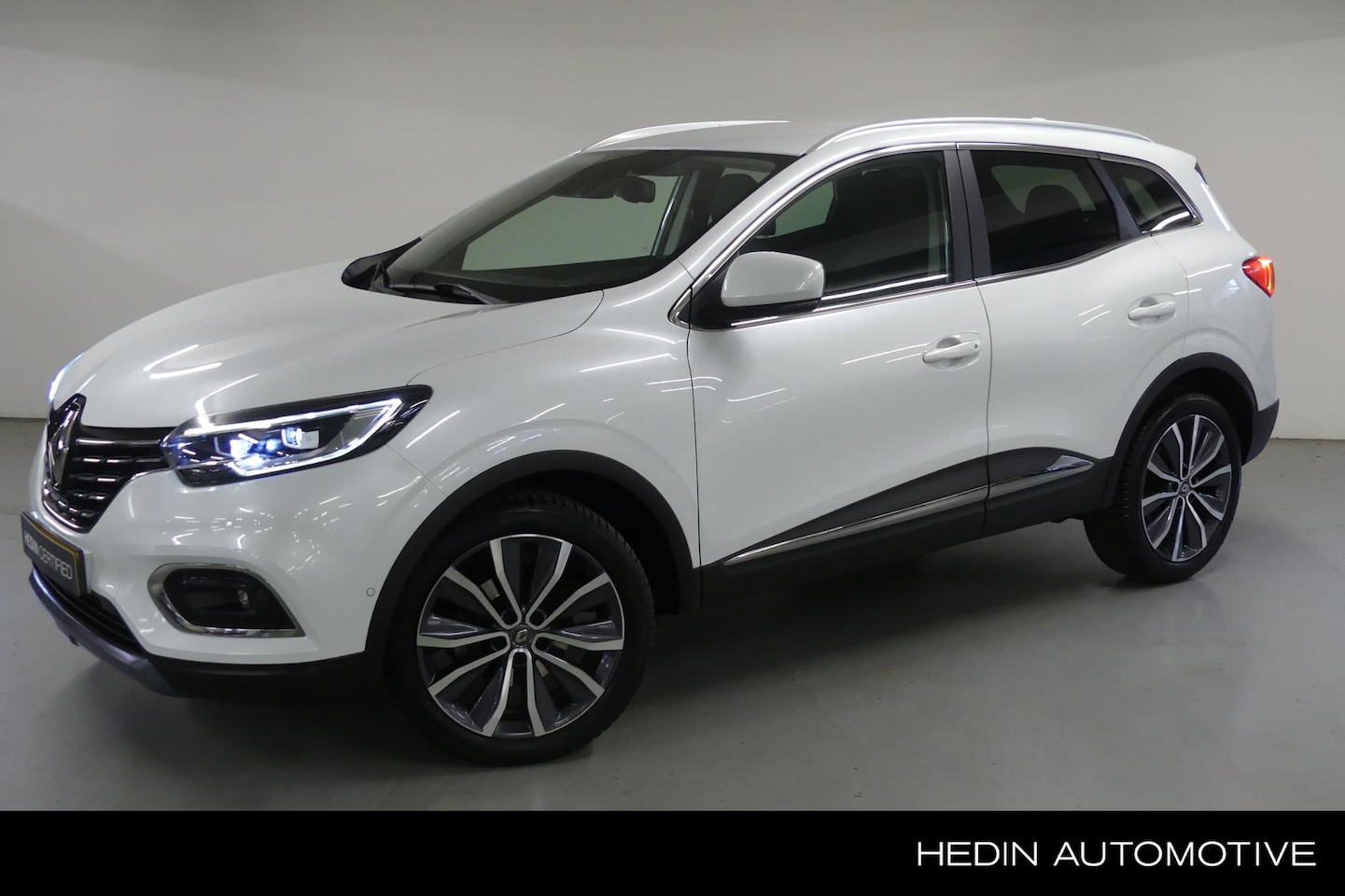 Renault Kadjar - TCe 140 Intens | R-Link Multimedia & Navigatie | Leder | 19" Lichtmetalen velgen | Camera - AutoWereld.nl