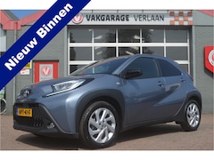 Toyota Aygo X - 1.0 VVT-i S-CVT first clima, stoelverwarming