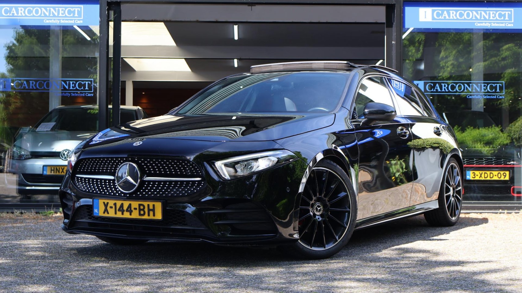 Mercedes-Benz A-klasse - 200 d AMG Line|Pano|Camera|Clima|Cruise|PDC - AutoWereld.nl