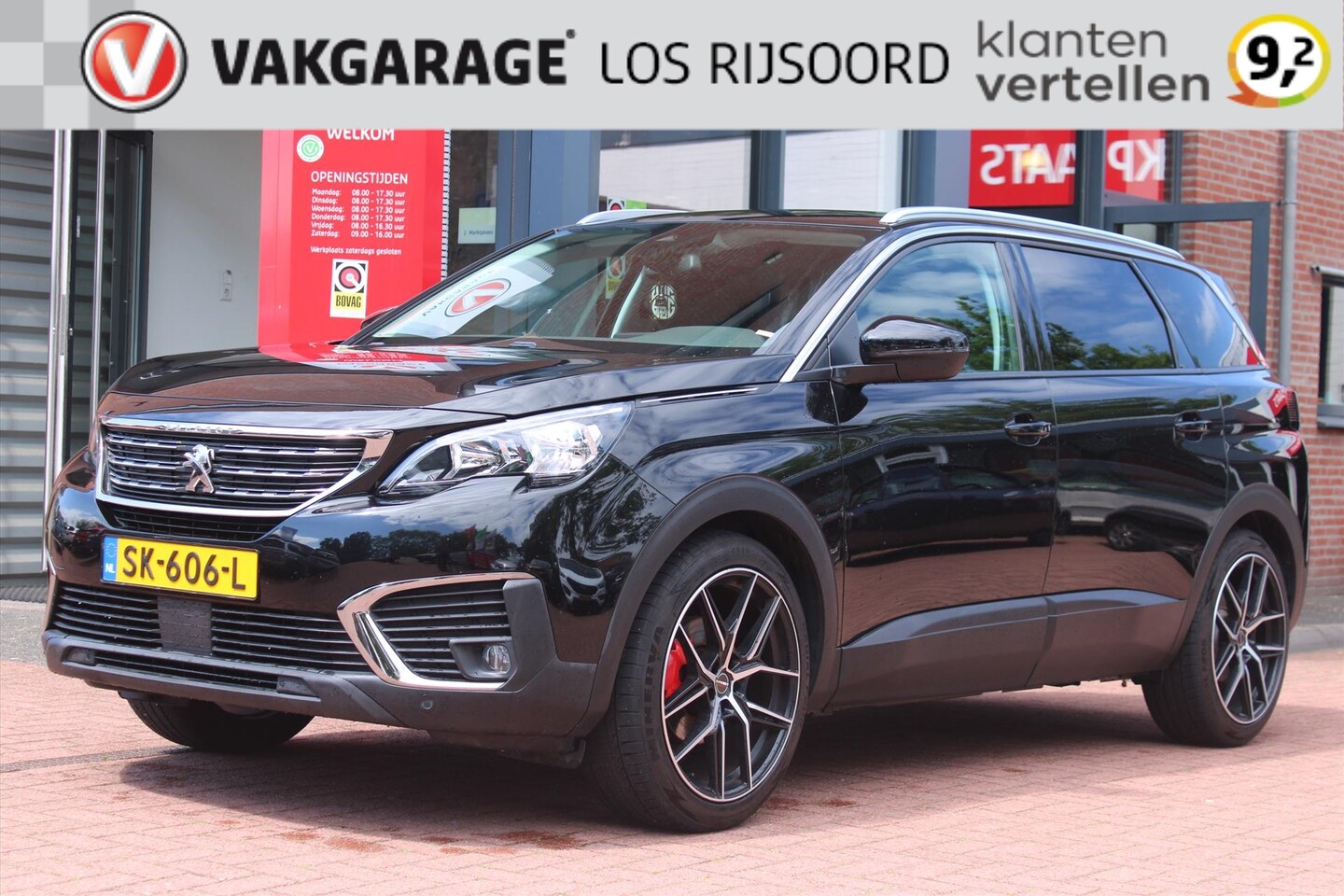 Peugeot 5008 - 1.2 PureTech *Executive* | Sterrenhemel | Carplay | Camera | Cruise & Climate Control | Na - AutoWereld.nl