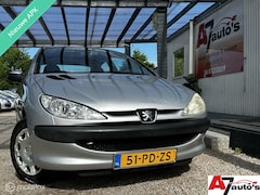 Peugeot 206 - 1.4 Nieuwe APK