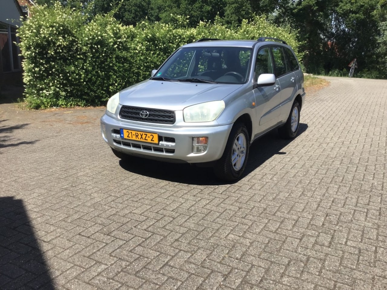 Toyota RAV4 - 1.8-16V VVT-i Luna 1.8-16V VVT-I LUNA - AutoWereld.nl