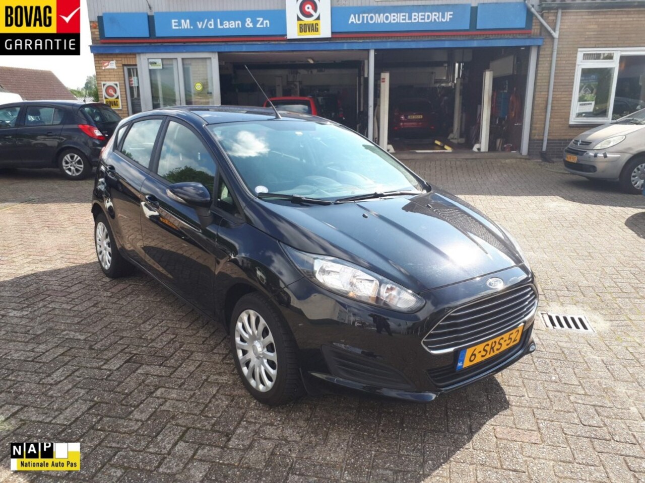 Ford Fiesta - 1.0 Style AIRCO/NAVI/CRUISE CONTR/ELEK RAMEN+SPIEGELS/AUX IN