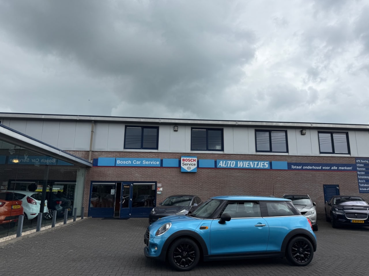 MINI One - 1.5 | First Pepper | Airco | Navi | Cruise - AutoWereld.nl