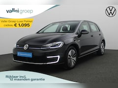 Volkswagen e-Golf - 136PK | Warmtepomp | Navigatie | Parkeersensoren voor/achter | Adaptive Cruise | Climatron