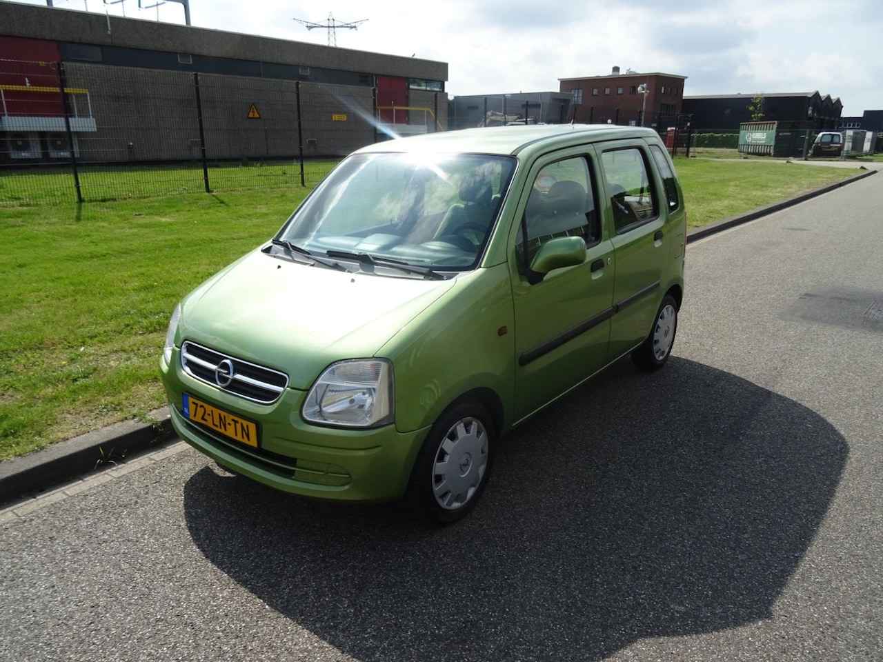 Opel Agila - 1.2-16V Comfort 1.2-16V Comfort - AutoWereld.nl