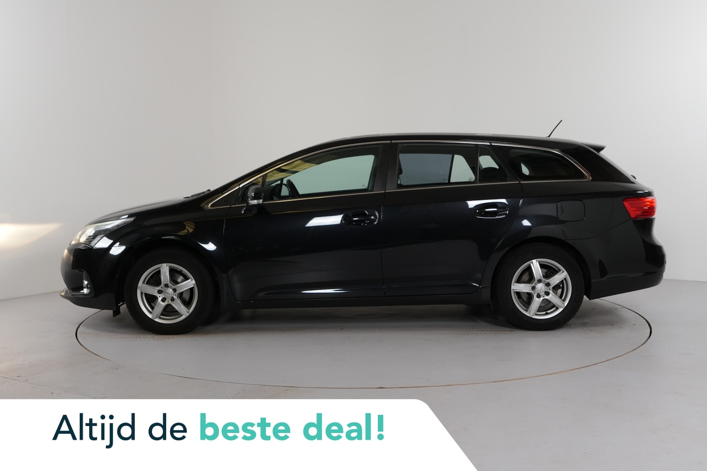 Toyota Avensis Wagon - 1.8 VVTi Business | Trekhaak | - AutoWereld.nl