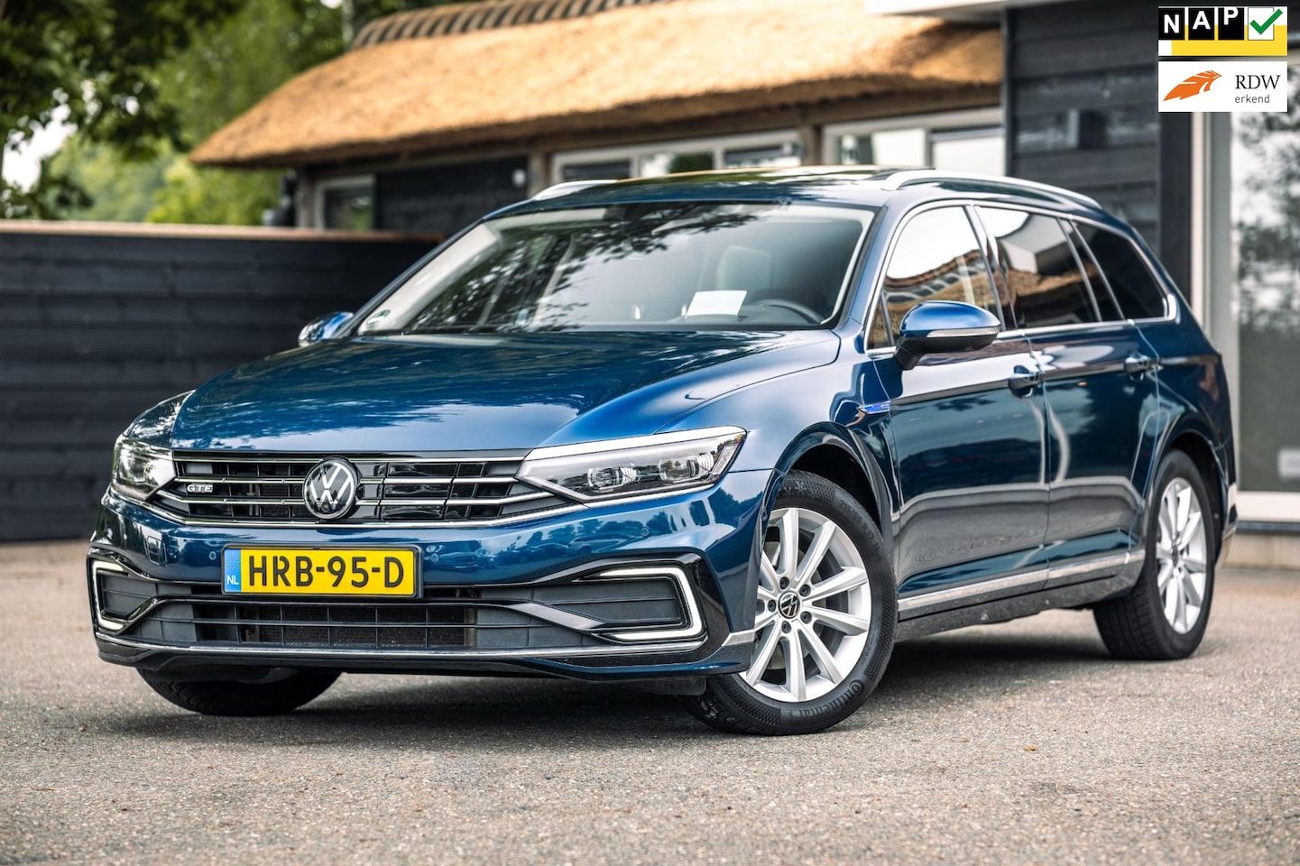 Volkswagen Passat Variant - 1.4 TSI PHEV GTE Business BTW auto I Panoramadak I Adaptieve Cruise I Vitrual Cockpit I Si - AutoWereld.nl