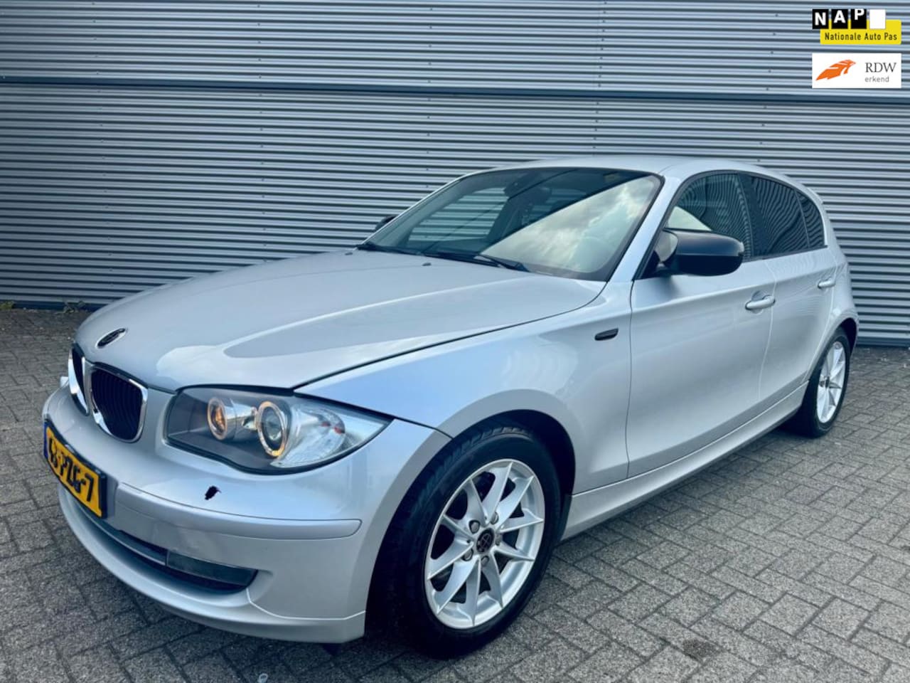 BMW 1-serie - 118d Business Line Ultimate Edition 118d Business Line Ultimate Edition - AutoWereld.nl