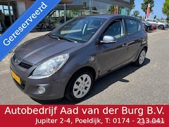 Hyundai i20 - 1.2i i-Motion 5 deurs , ruime auto , Airco , Electr ramen , Centrale deur vergrendeling in