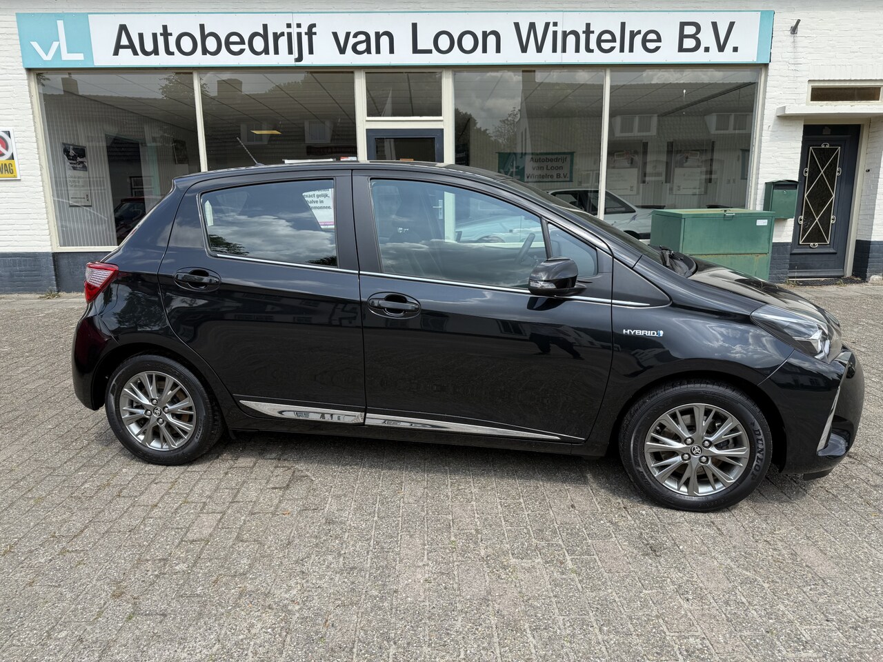 Toyota Yaris - 1.5 Hybrid Energy Plus Keyless starten, Airco, Trekhaak - AutoWereld.nl