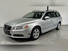 Volvo V70 - 2.5FT Momentum 230PK / AUTOMAAT / YOUNGTIMER