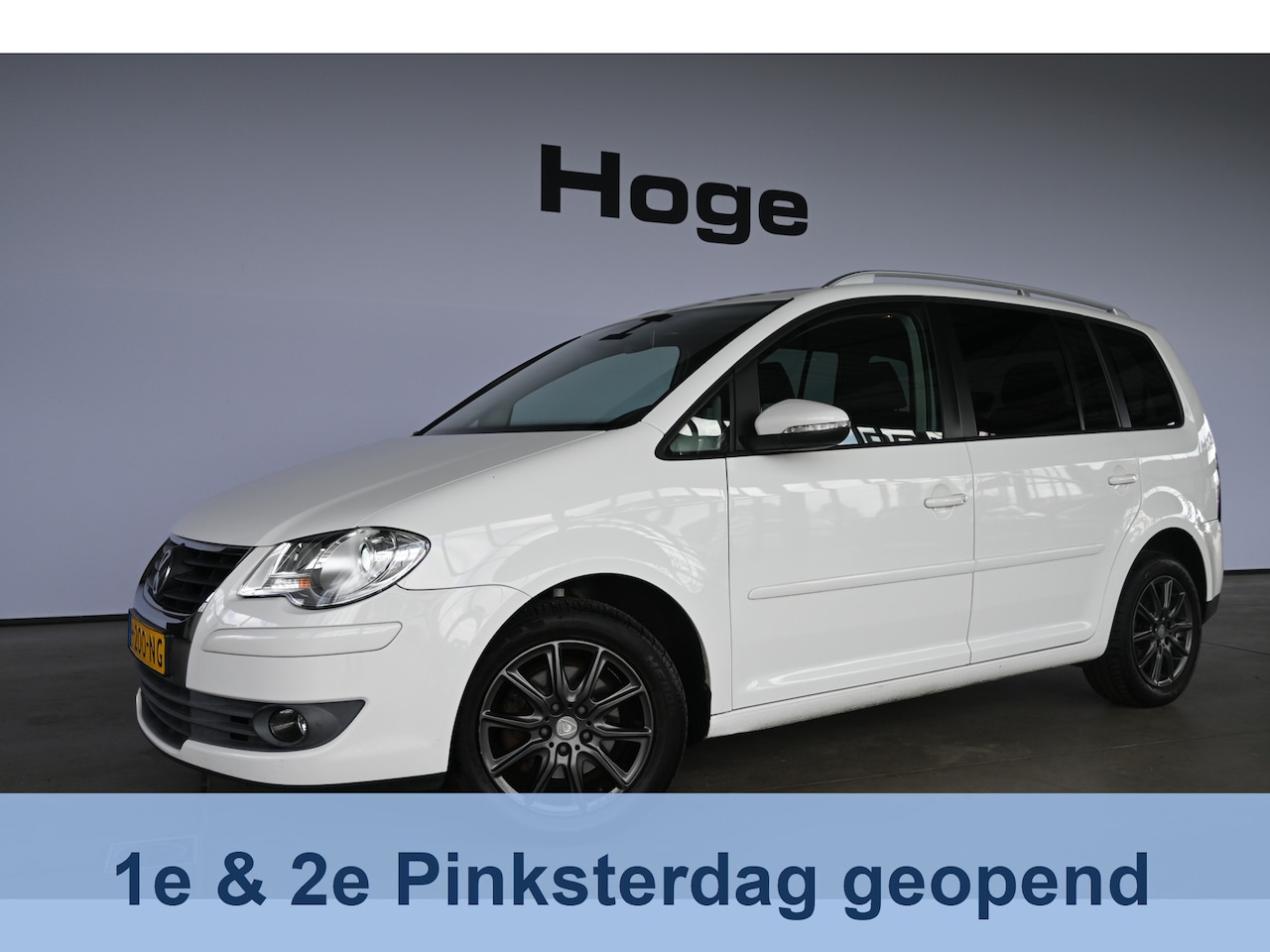 Volkswagen Touran - 1.4 TSI Trendline 7 Persoons Airco Cruise Control Rijklaarprijs Inruil Mogelijk! - AutoWereld.nl