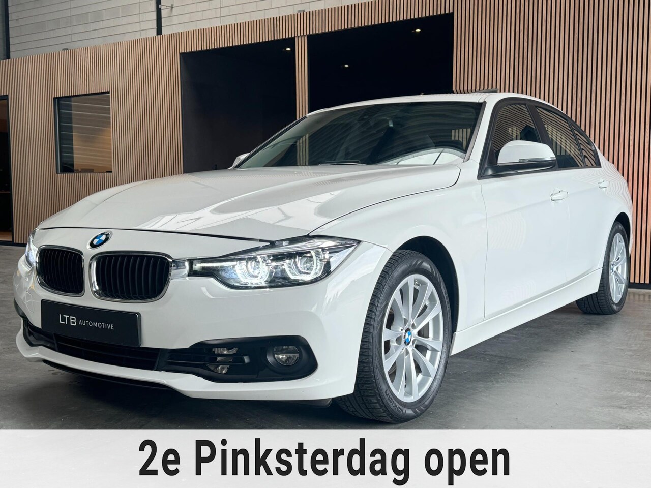 BMW 3-serie - 320i xDrive Leder | Camera | Schuifdak | Electr. Stoelen | USA Uitvoering | APK - AutoWereld.nl