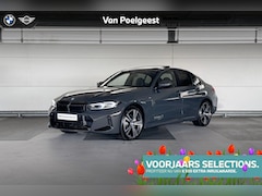 BMW 3-serie - Sedan 320e | Elektrisch verwarmde voorstoelen | Geluidswerende ramen | Selections 500