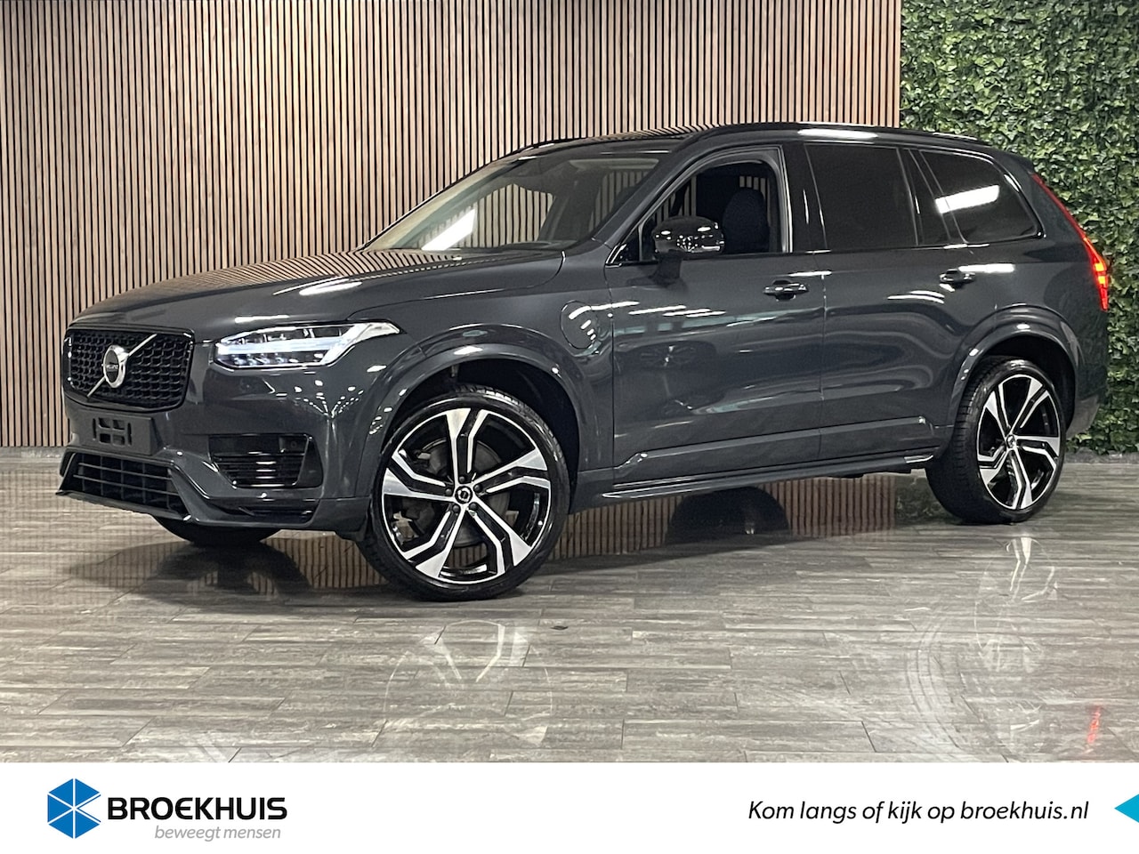 Volvo XC90 - T8 AWD Recharge R-Design | Trekhaak | Head-Up Display | Harman Kardon | Adaptieve Cruise C - AutoWereld.nl