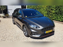 Ford Focus Wagon - 1.5 EcoBlue ST Line Business Limited Edition / Stuurverwarming / vooruitverw / stoel verwarming / Android auto/ trekhaa