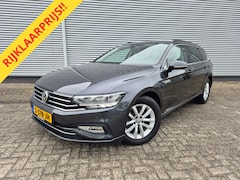 Volkswagen Passat Variant - 1.5 TSI Comfort Business Automaat, airco, cruise, navigatie, trekhaak, parkeersensoren,