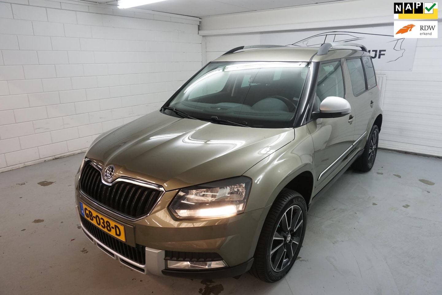Skoda Yeti Outdoor - 1.2 TSI Adventure 1E EIGENAAR / NAVI / NAP /AIRCO - AutoWereld.nl