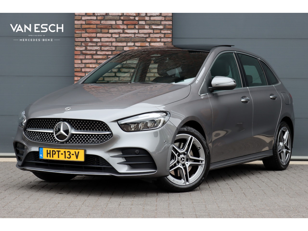 Mercedes-Benz B-klasse - 250 e Star Edition AMG Line Aut8 | Facelift | Panoramadak | Distronic | Trekhaak | Camera - AutoWereld.nl