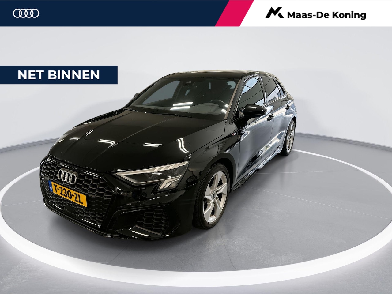 Audi A3 Sportback - 30 TFSI S edition · Apple/Android Car Play · Navi · Camera · P-Sensoren · Park Assist · 17 - AutoWereld.nl