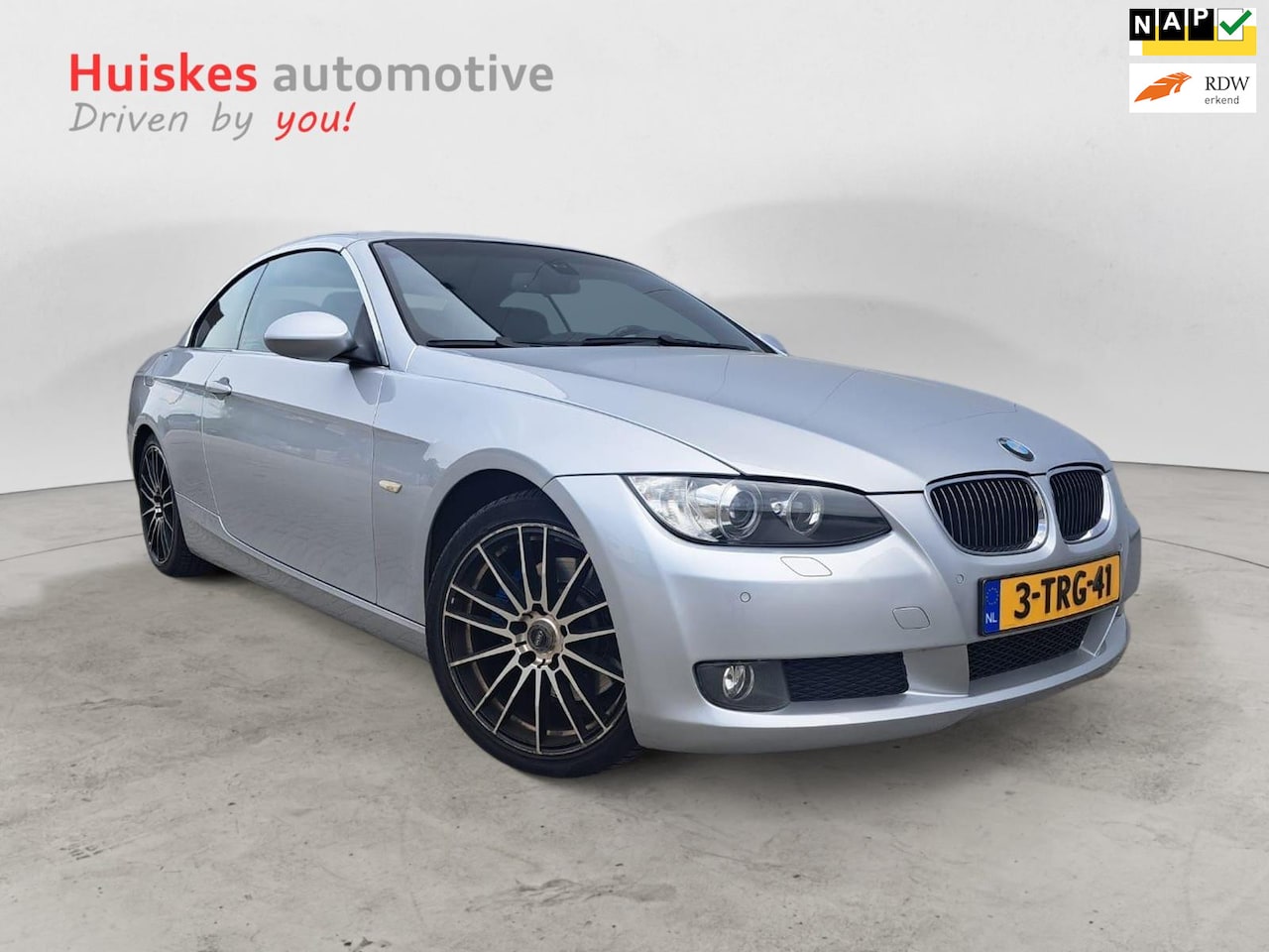 BMW 3-serie Cabrio - 325i High Executive Youngtimer/leer/navi - AutoWereld.nl