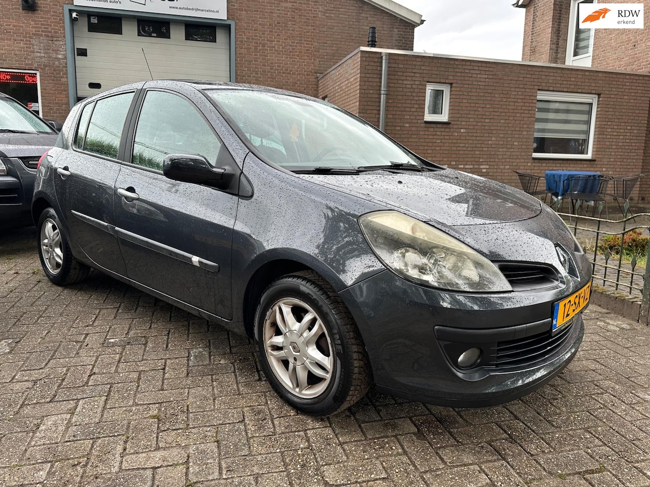 Renault Clio - 1.4-16V Dynamique Luxe 1.4-16V Dynamique Luxe - AutoWereld.nl