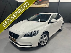 Volvo V40 - 1.6 T2 120pk Kinetic Climate-Cruisecontrol Navigatie Pdc Afn.Trekhaak Slechts 65.000 km N.