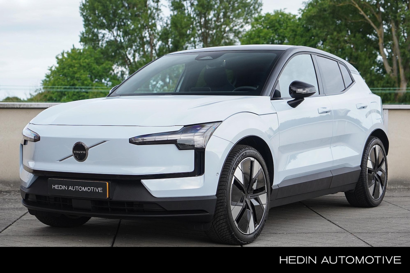 Volvo EX30 - Twin Motor Performance Ultra 69 kWh 360 Graden Parkeercamera | Parkeerverwarming | Harman/ - AutoWereld.nl