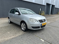 Volkswagen Polo - 1.4-16V AUTOMAAT/CLIMA/STOEK VRW