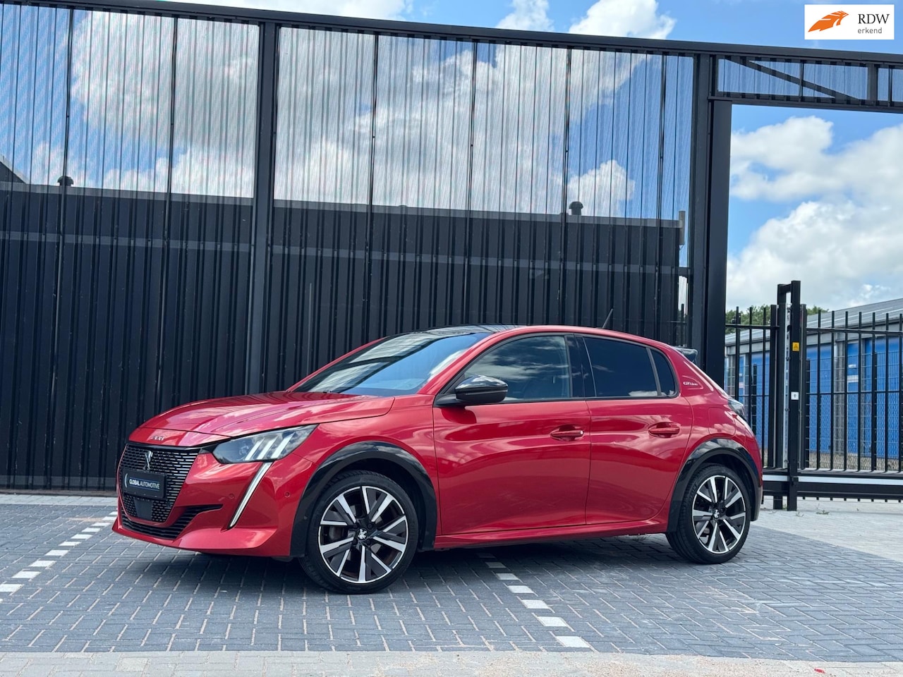Peugeot 208 - 1.2 PureTech GT LINE - RECENT NIEUWE DISTRIBUTIERIEM - AUTOMAAT - AutoWereld.nl