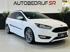 Ford Focus Wagon - 1.0 ST-Line Navigatie PDC Airco Stoelverw Garantie