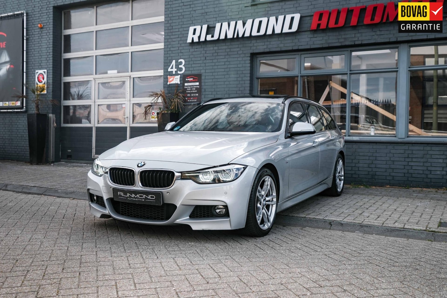 BMW 3-serie Touring - 318i M Sport Pano|Carplay|Virual Cockpit|Camera|Navi| - AutoWereld.nl