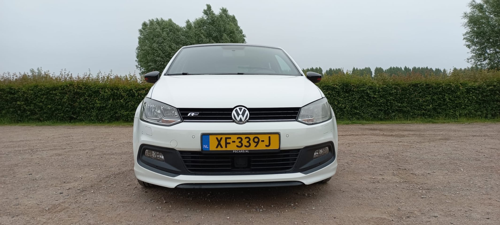 Volkswagen Polo - 1.2 TSI Highline R Line interior and exterior - AutoWereld.nl